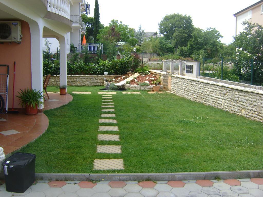 Apartments Krajacic Malinska Exterior photo